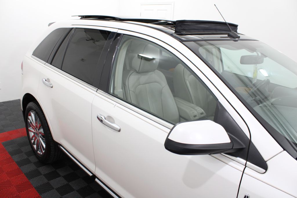 2011 Lincoln MKX Image 7