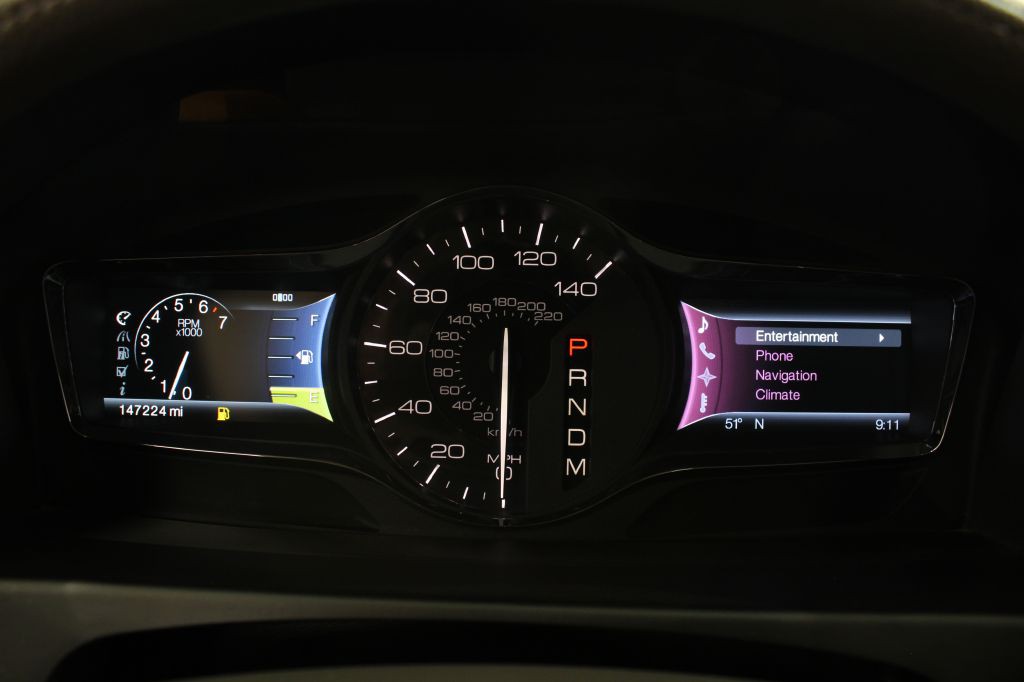 2011 Lincoln MKX Image 36