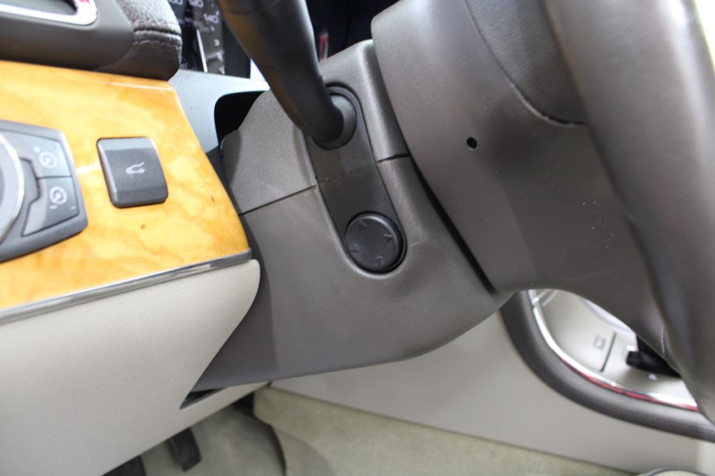 2011 Lincoln MKX Image 41