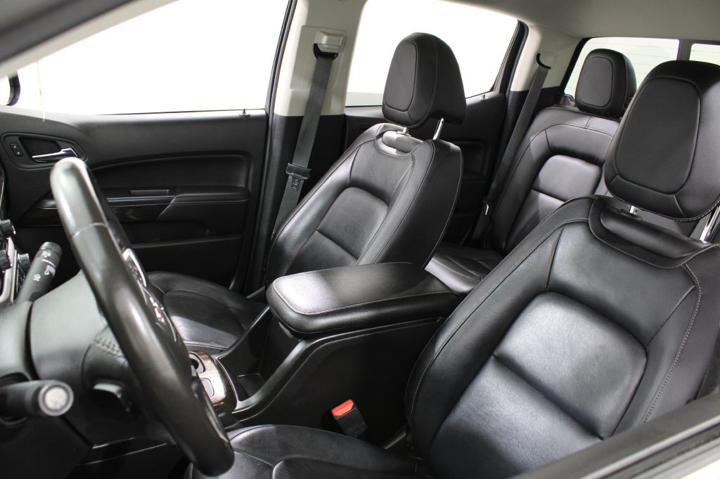 2016 GMC Canyon Image 16