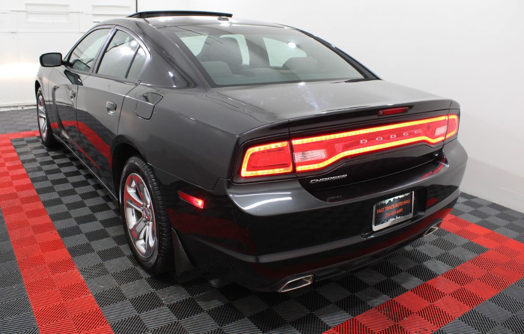 2011 Dodge Charger Image 6