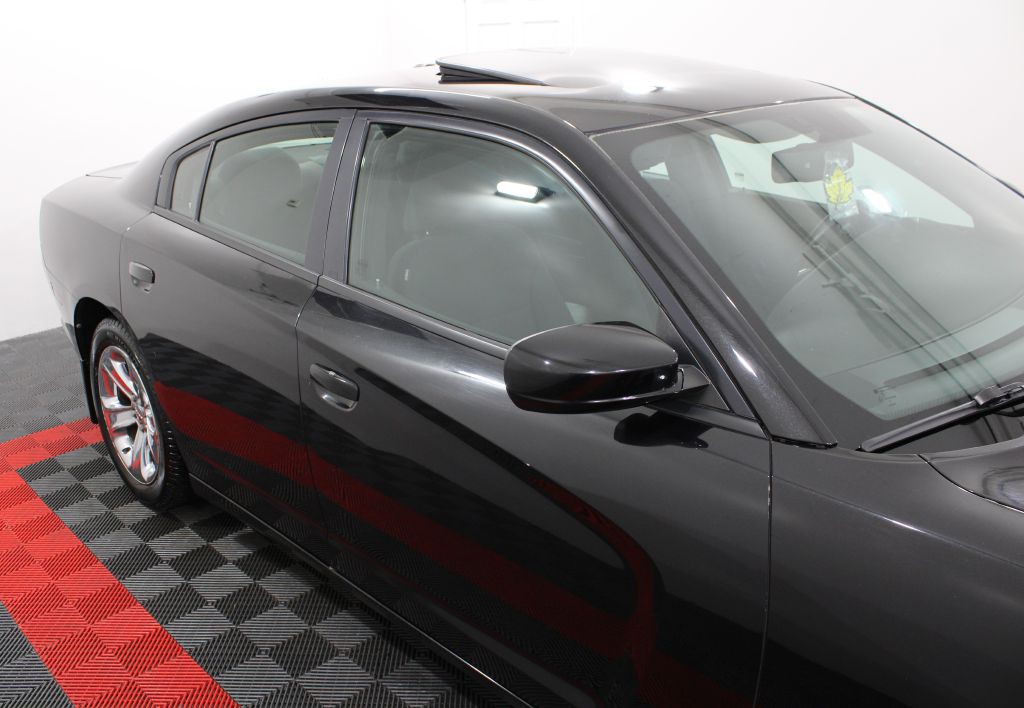 2011 Dodge Charger Image 9