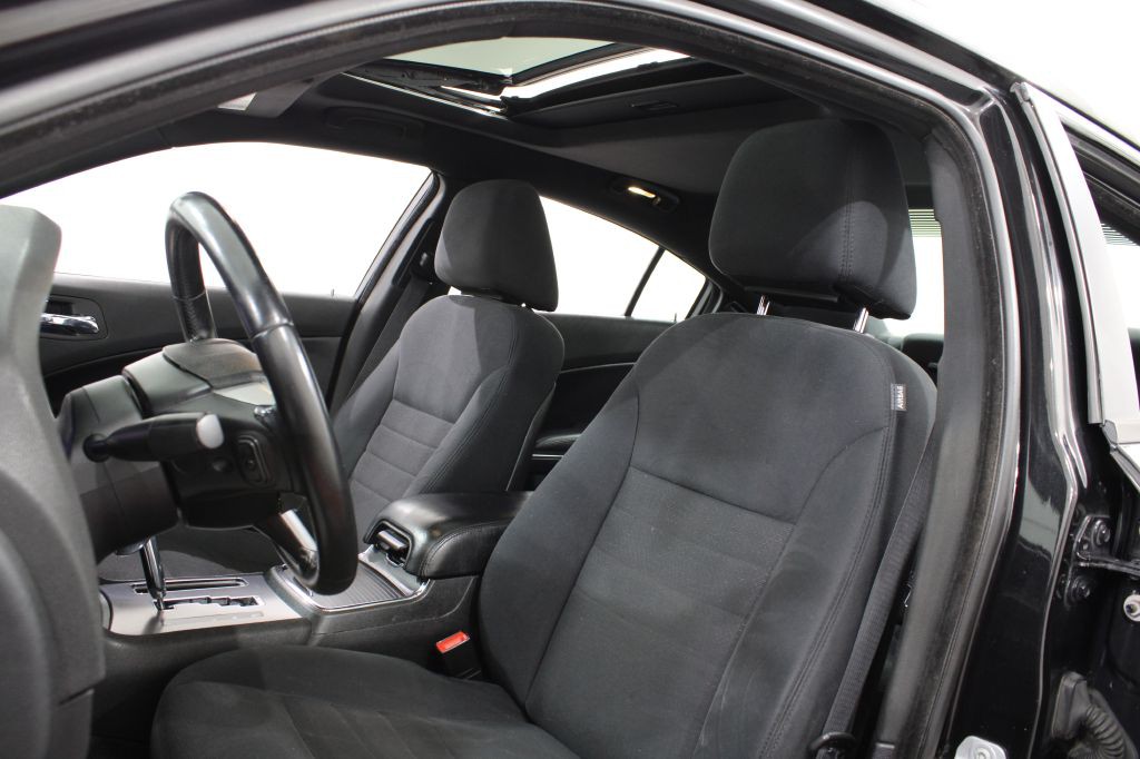 2011 Dodge Charger Image 16