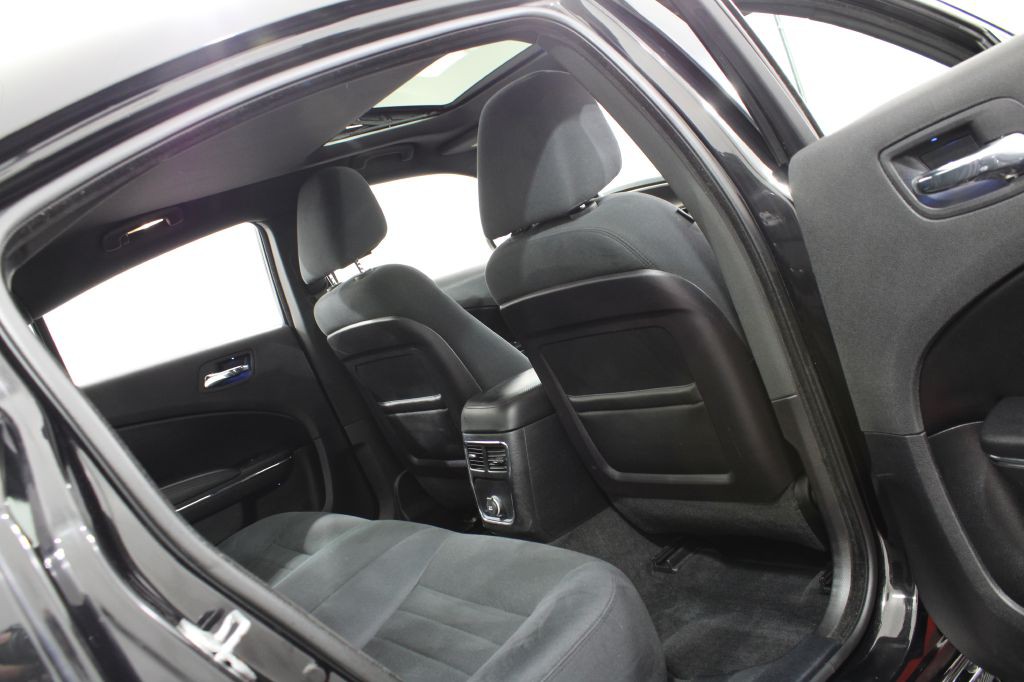 2011 Dodge Charger Image 22
