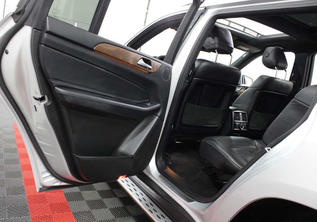 2017 Mercedes-Benz GLS-Class Image 19