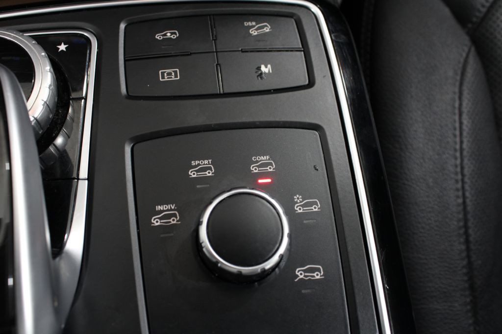 2017 Mercedes-Benz GLS-Class Image 48