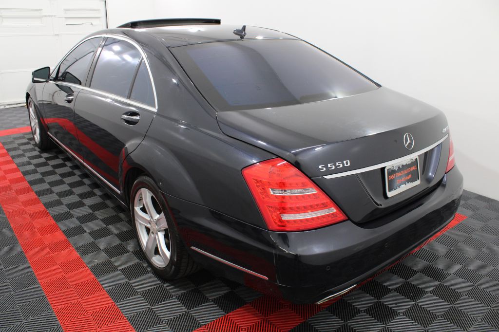 2010 Mercedes-Benz S-Class Image 4