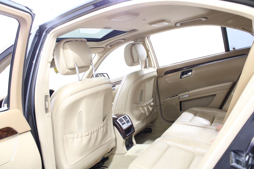 2010 Mercedes-Benz S-Class Image 17