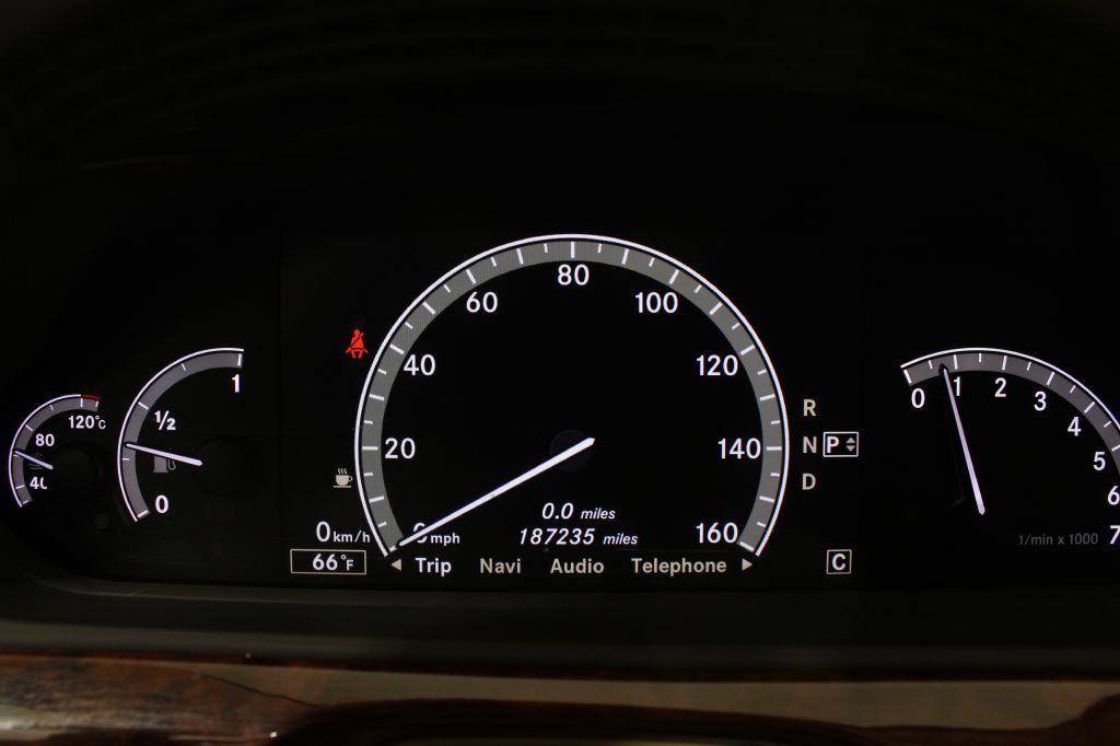 2010 Mercedes-Benz S-Class Image 35