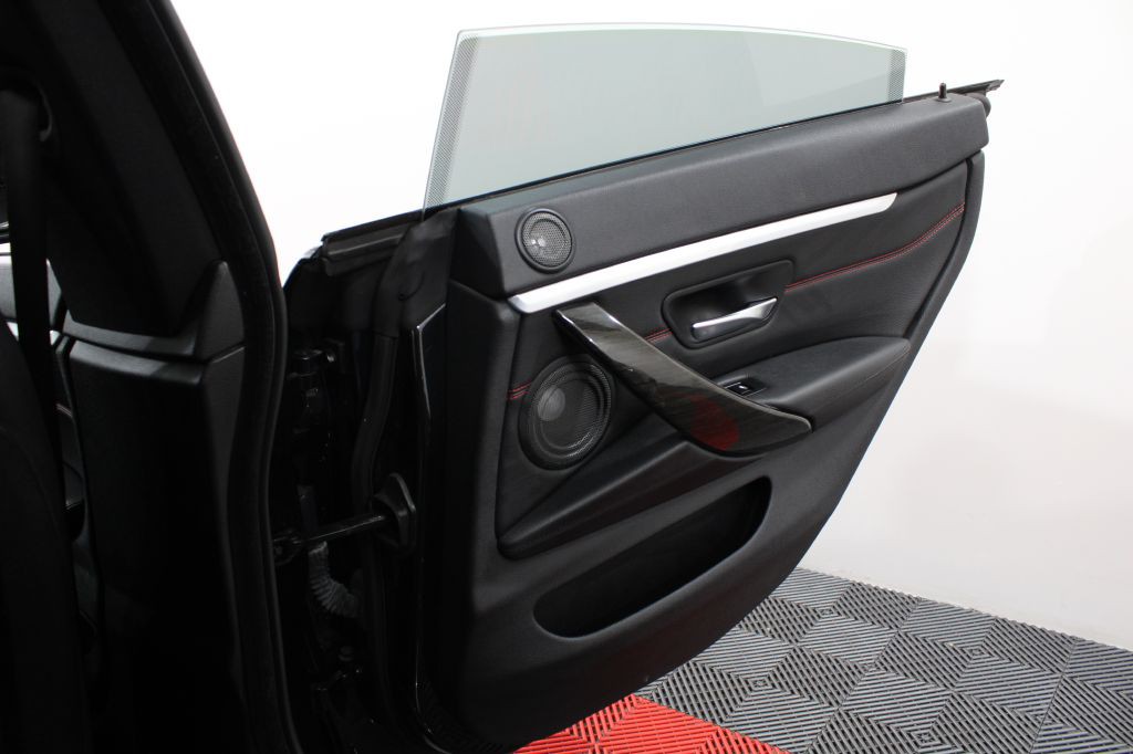 2015 BMW 4 Series Image 22