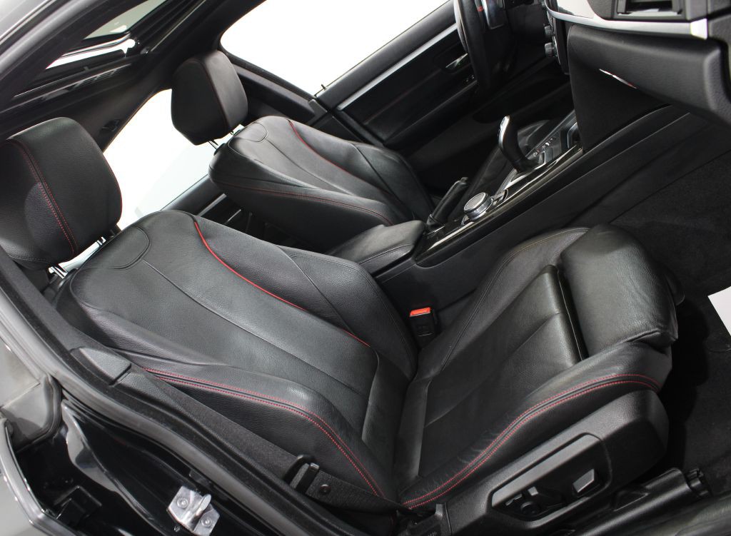 2015 BMW 4 Series Image 28