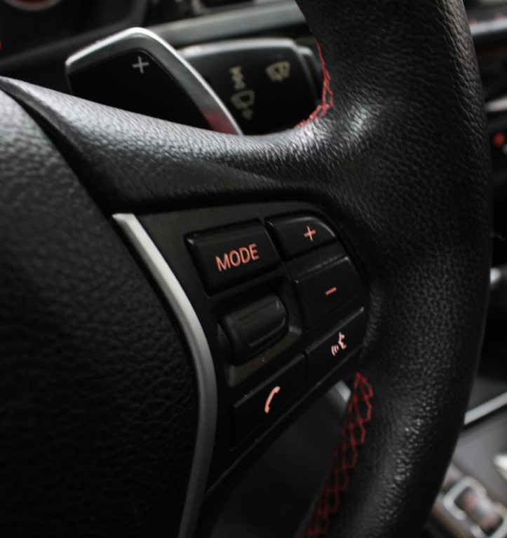 2015 BMW 4 Series Image 45