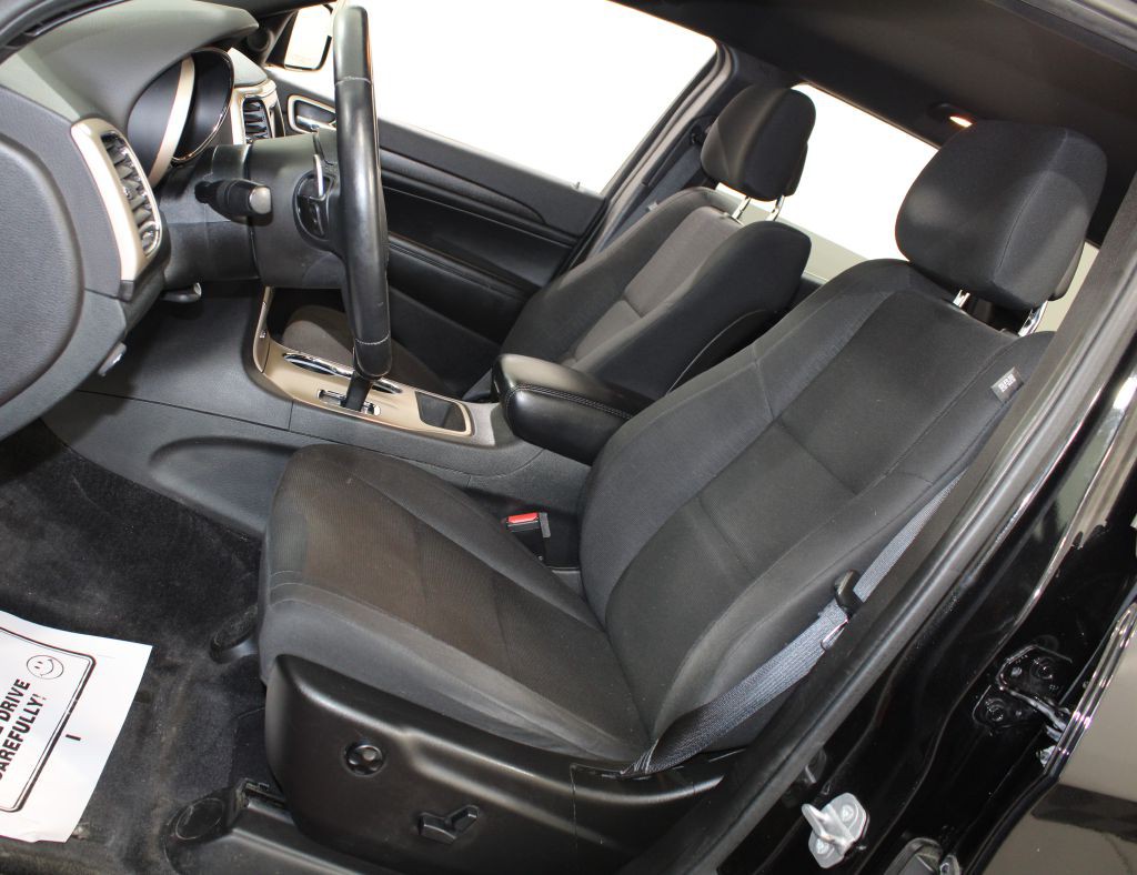 2015 Jeep Grand Cherokee Image 17