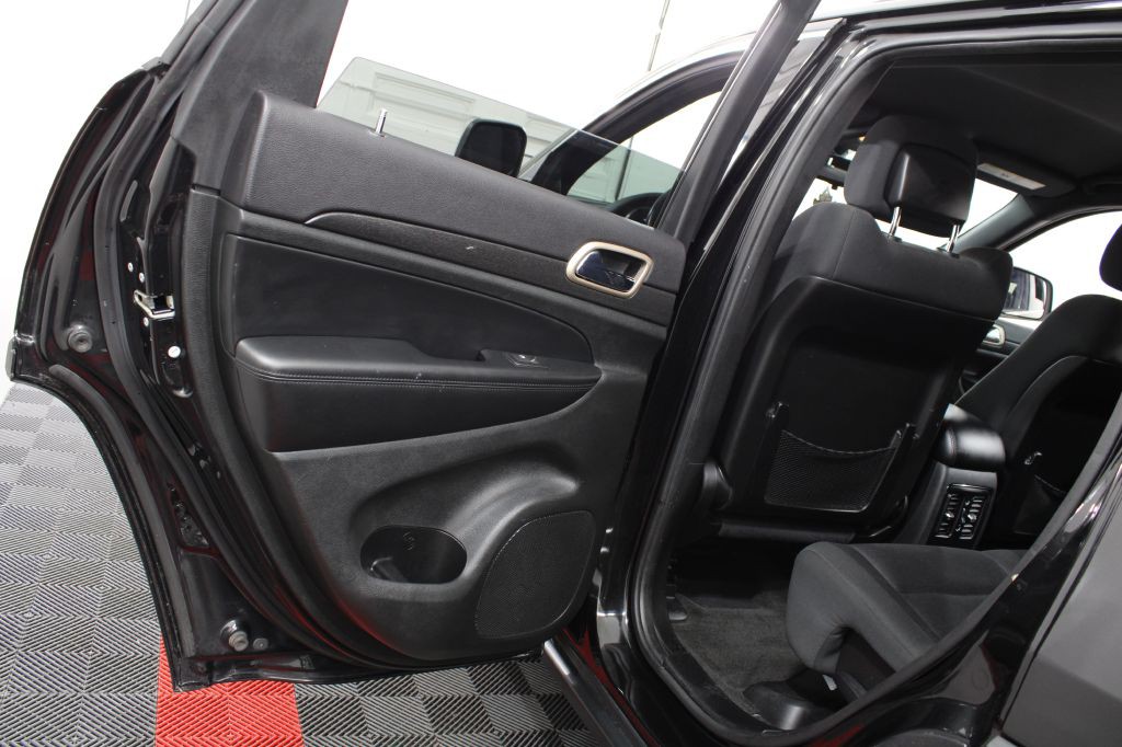 2015 Jeep Grand Cherokee Image 19