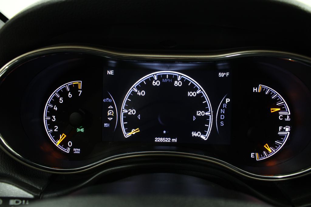 2015 Jeep Grand Cherokee Image 30