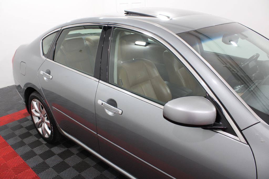2006 INFINITI M35 Image 7