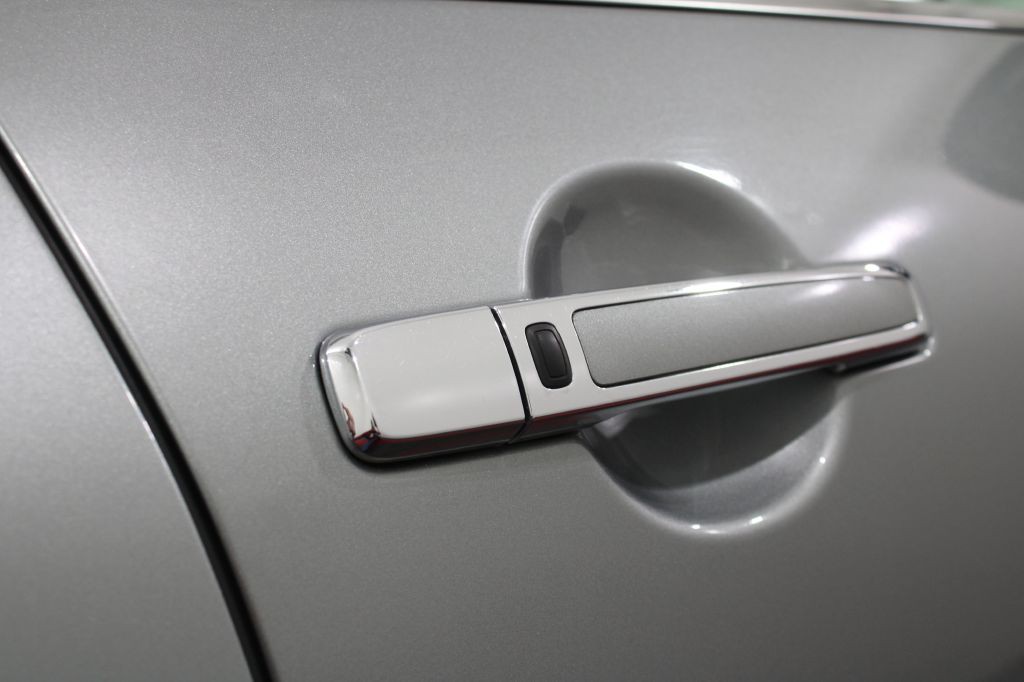 2006 INFINITI M35 Image 11