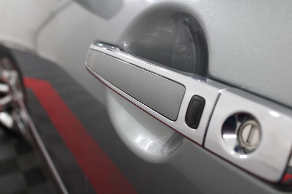 2006 INFINITI M35 Image 12