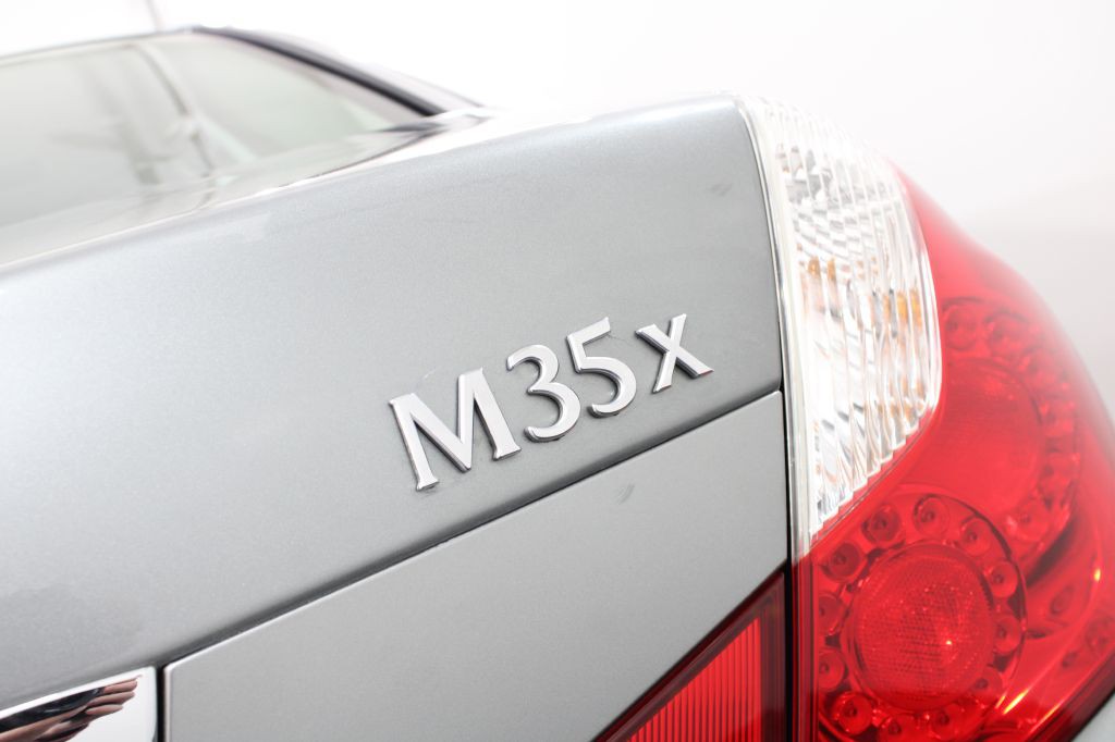 2006 INFINITI M35 Image 14