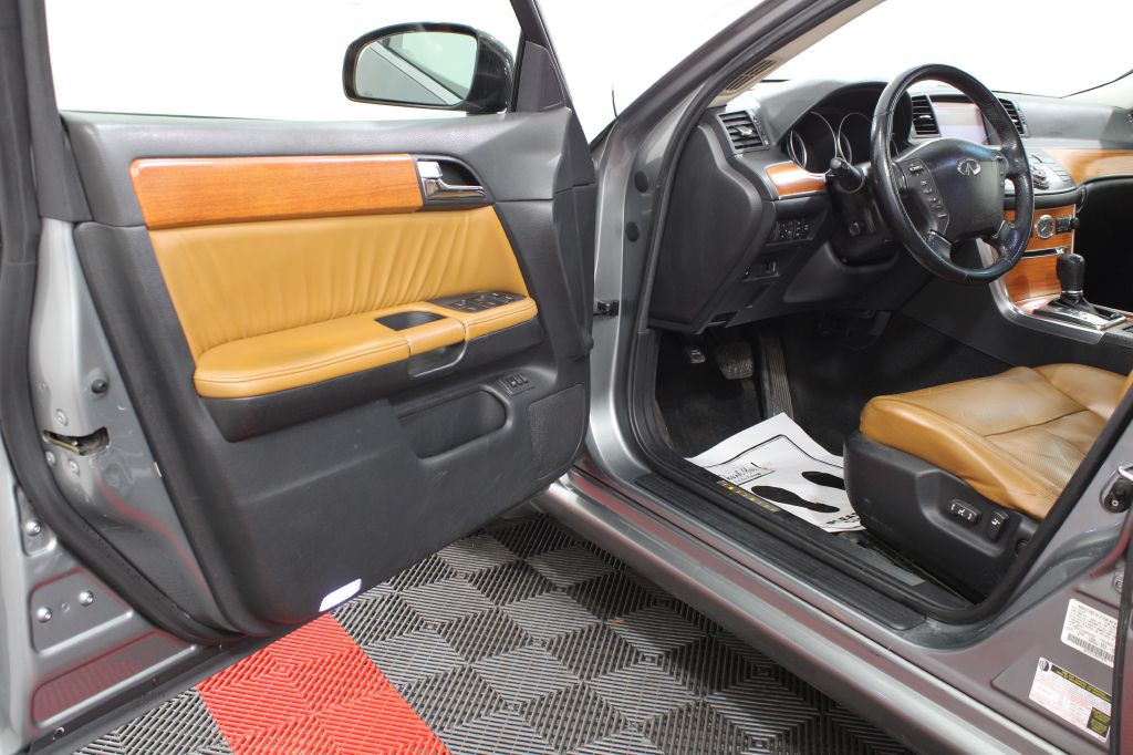 2006 INFINITI M35 Image 16