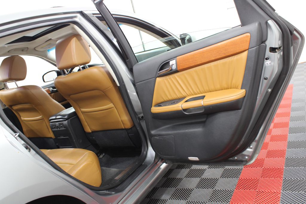 2006 INFINITI M35 Image 21