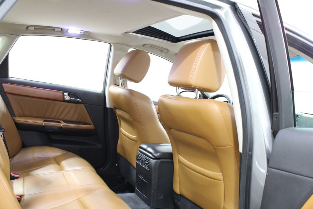 2006 INFINITI M35 Image 22