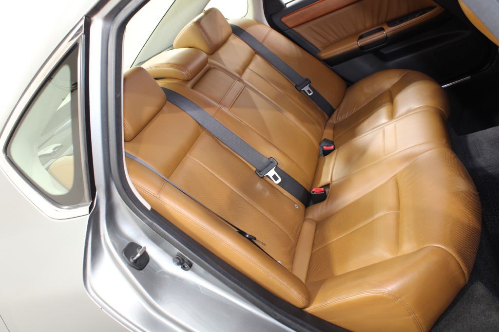 2006 INFINITI M35 Image 23