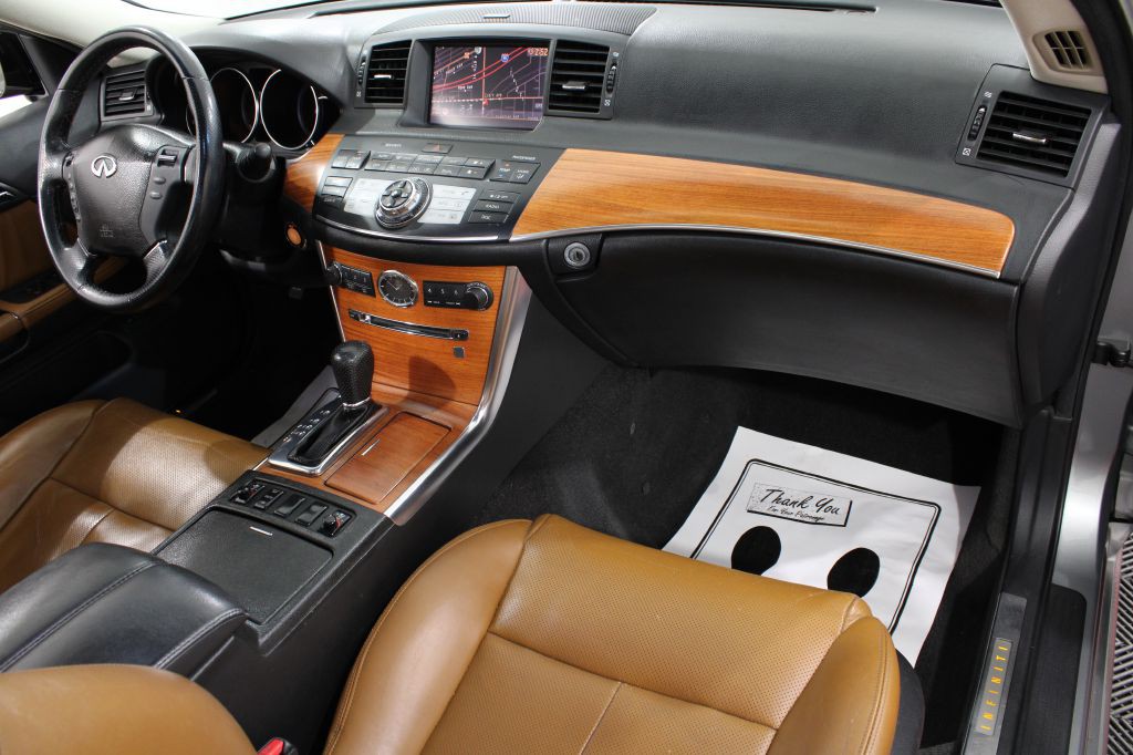 2006 INFINITI M35 Image 25
