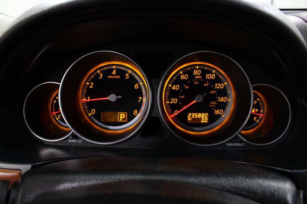 2006 INFINITI M35 Image 35