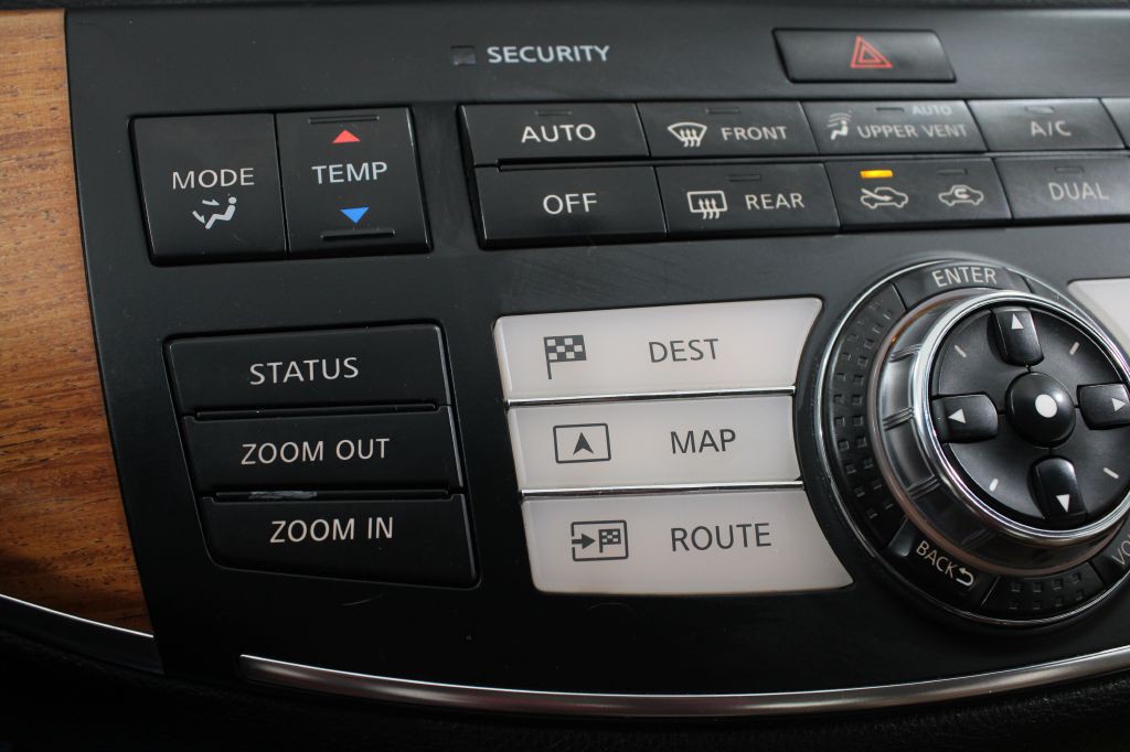 2006 INFINITI M35 Image 42