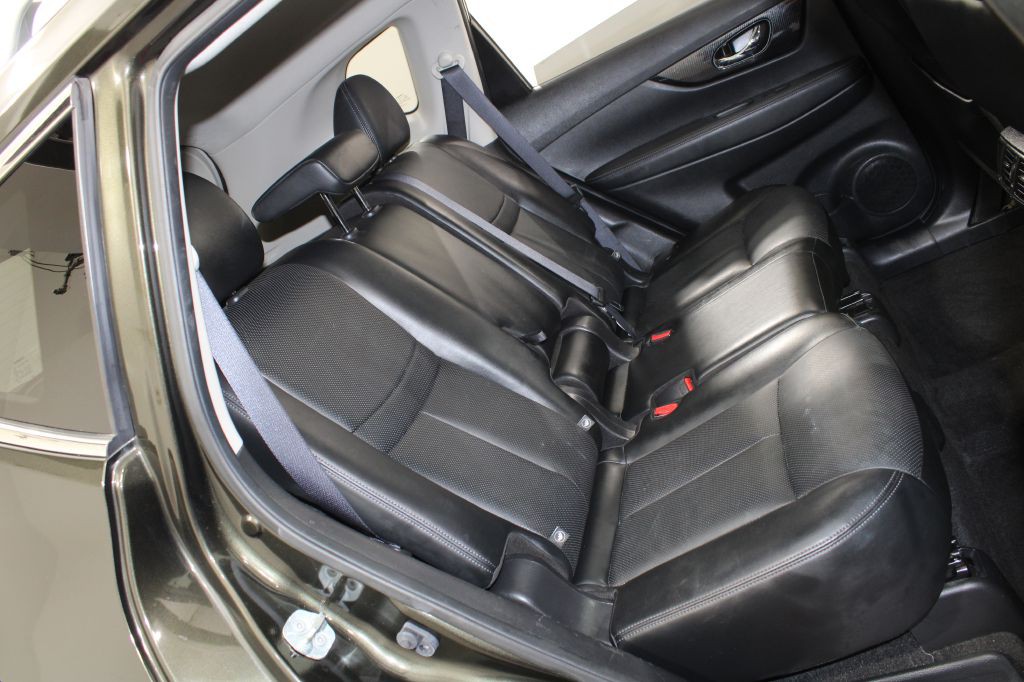 2017 Nissan Rogue Image 20