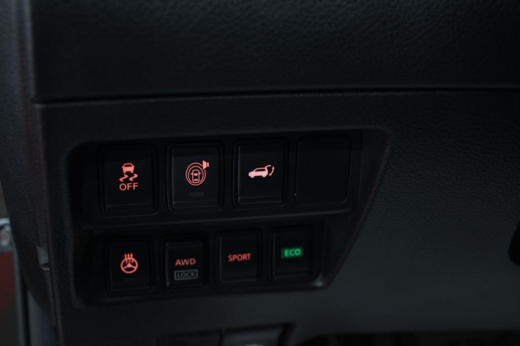 2017 Nissan Rogue Image 39