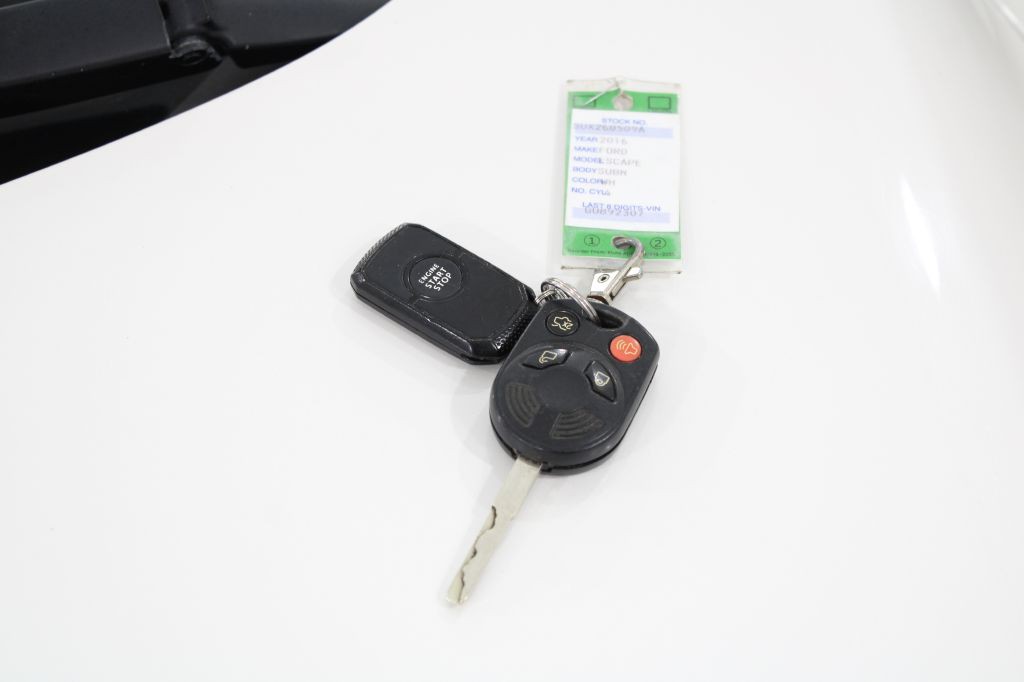 2016 Ford Escape Image 10