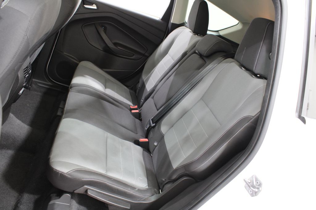 2016 Ford Escape Image 17