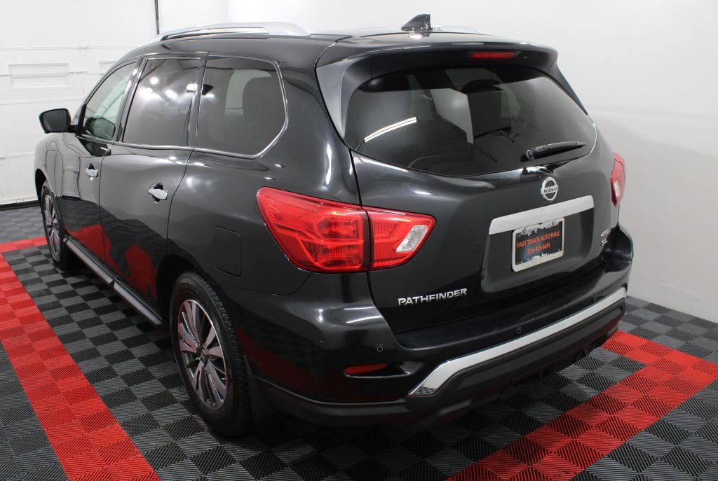 2019 Nissan Pathfinder Image 4