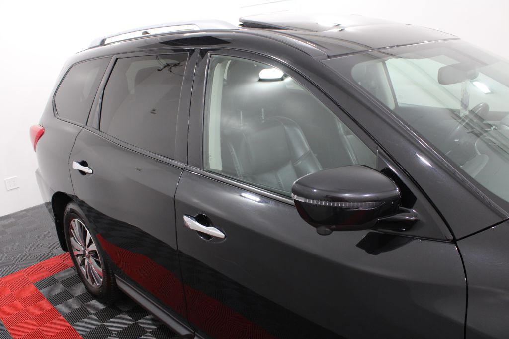 2019 Nissan Pathfinder Image 6