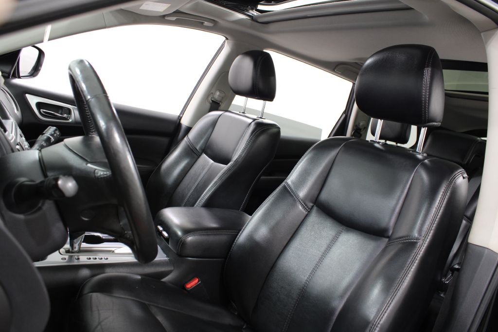 2019 Nissan Pathfinder Image 16