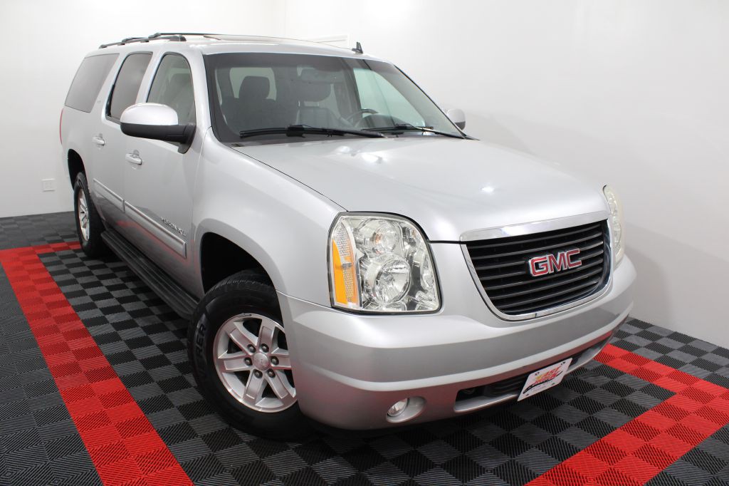 2012 GMC Yukon Image 1