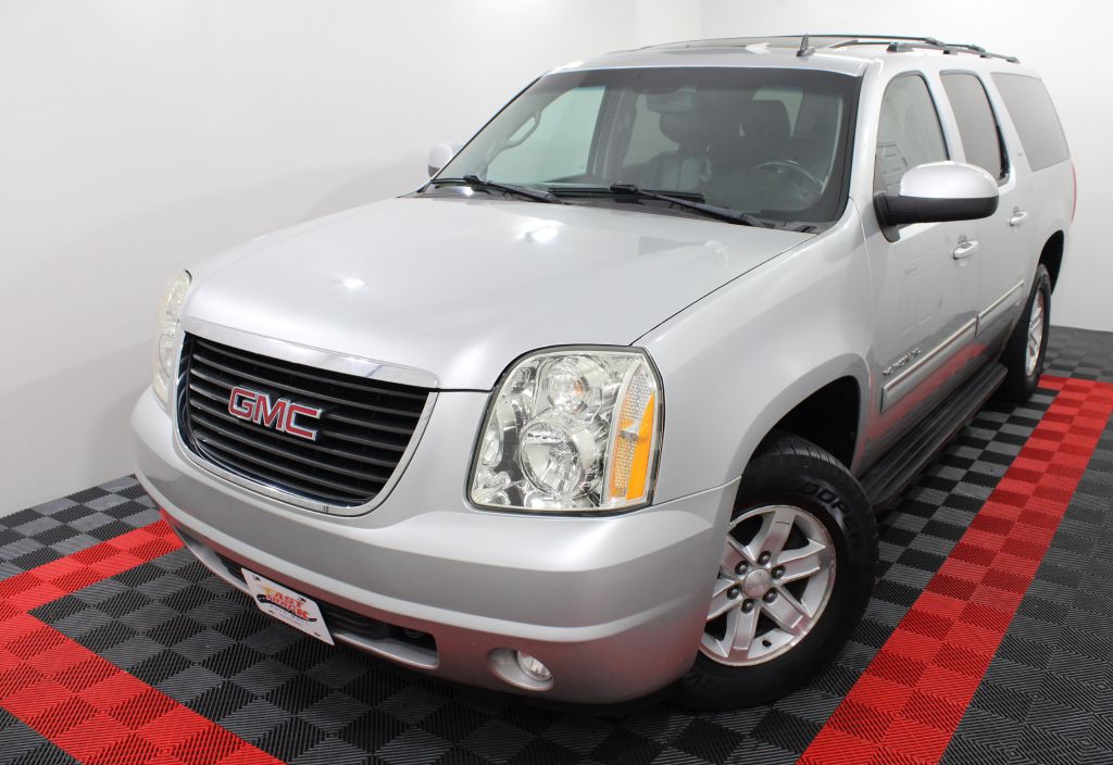 2012 GMC Yukon Image 3