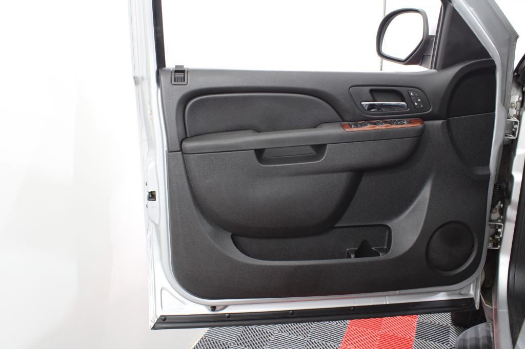 2012 GMC Yukon Image 12