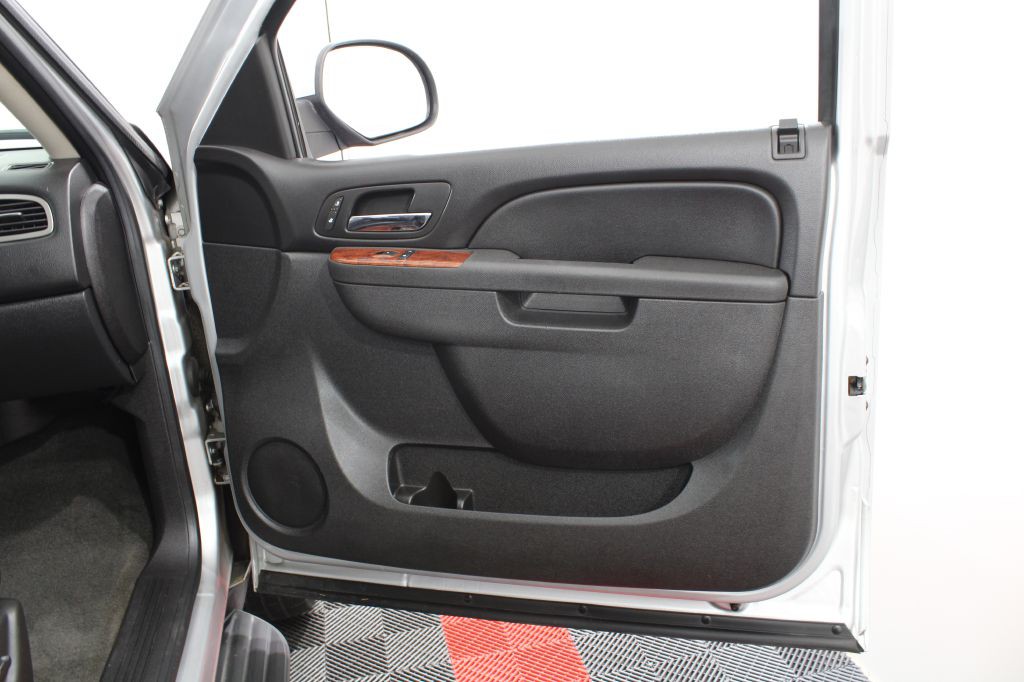 2012 GMC Yukon Image 24