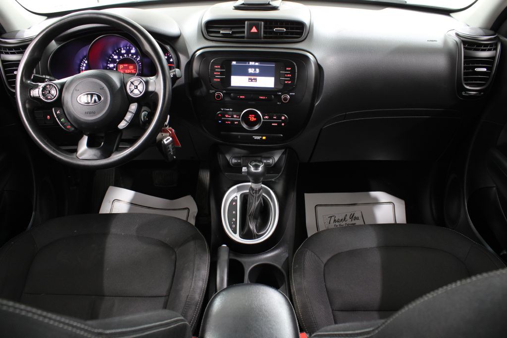 2017 Kia Soul Image 2