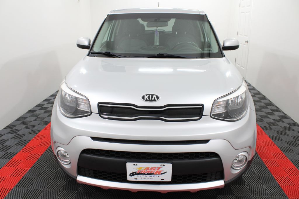 2017 Kia Soul Image 3