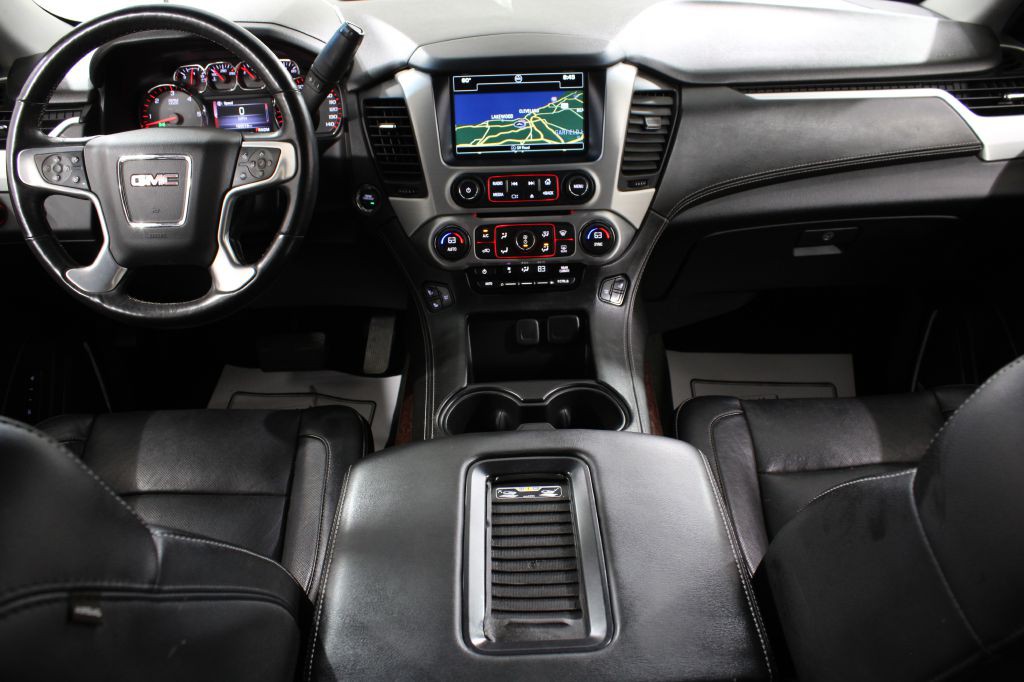 2016 GMC Yukon Image 2