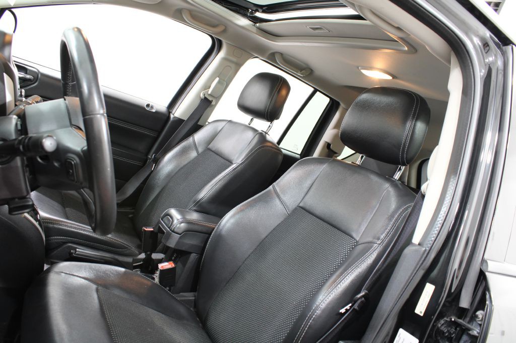 2014 Jeep Compass Image 16
