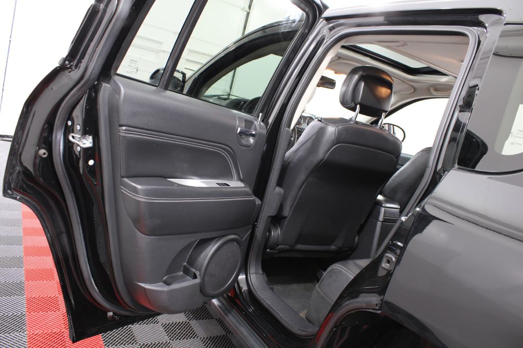 2014 Jeep Compass Image 17