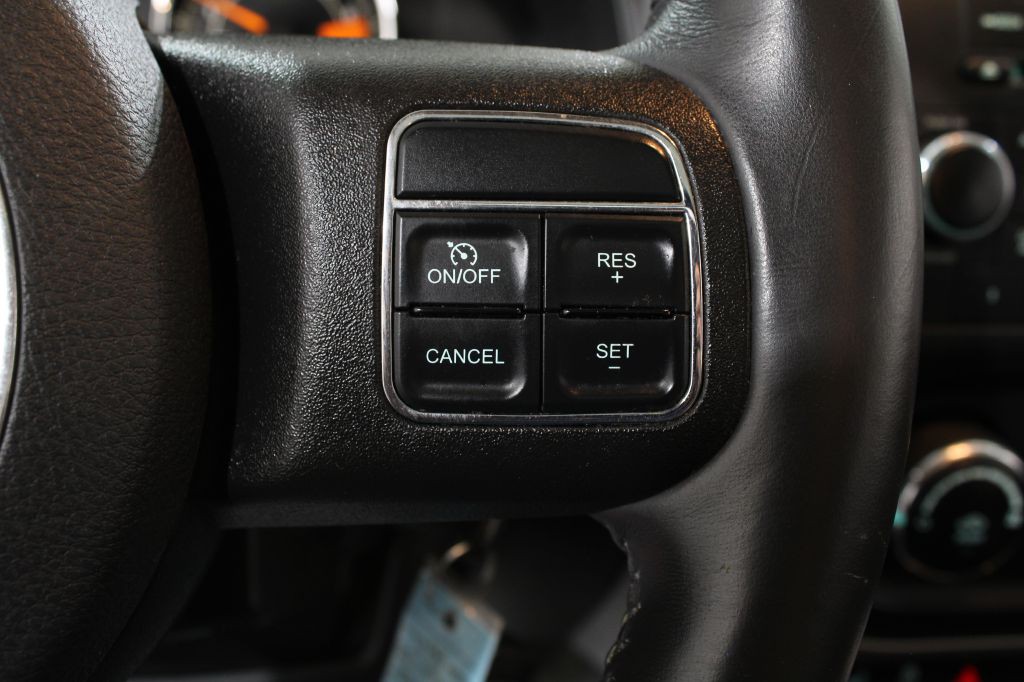 2014 Jeep Compass Image 28