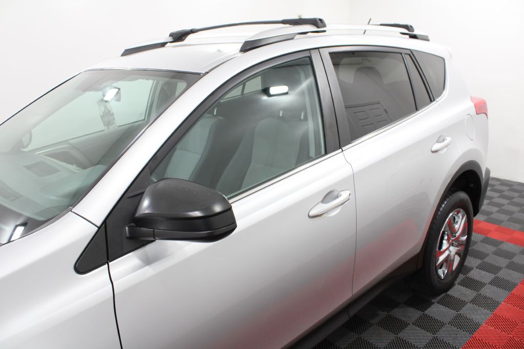 2013 Toyota Rav4 Image 9