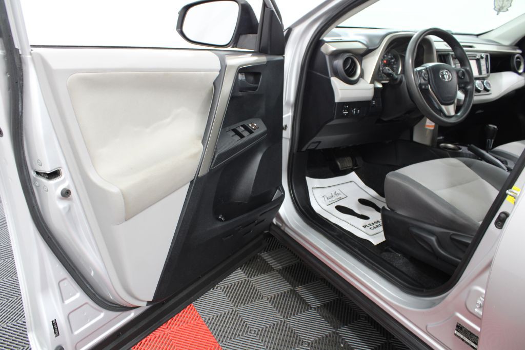 2013 Toyota Rav4 Image 14