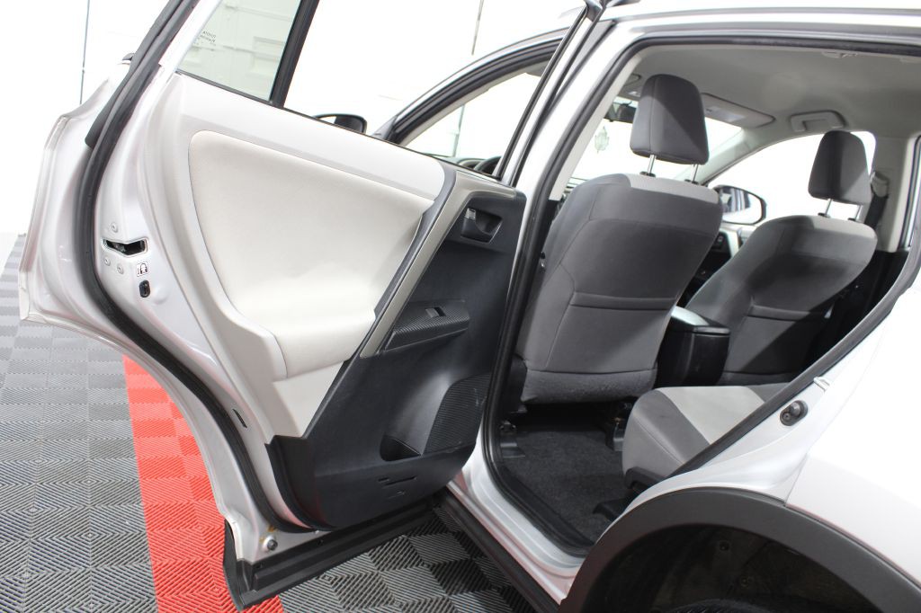 2013 Toyota Rav4 Image 17